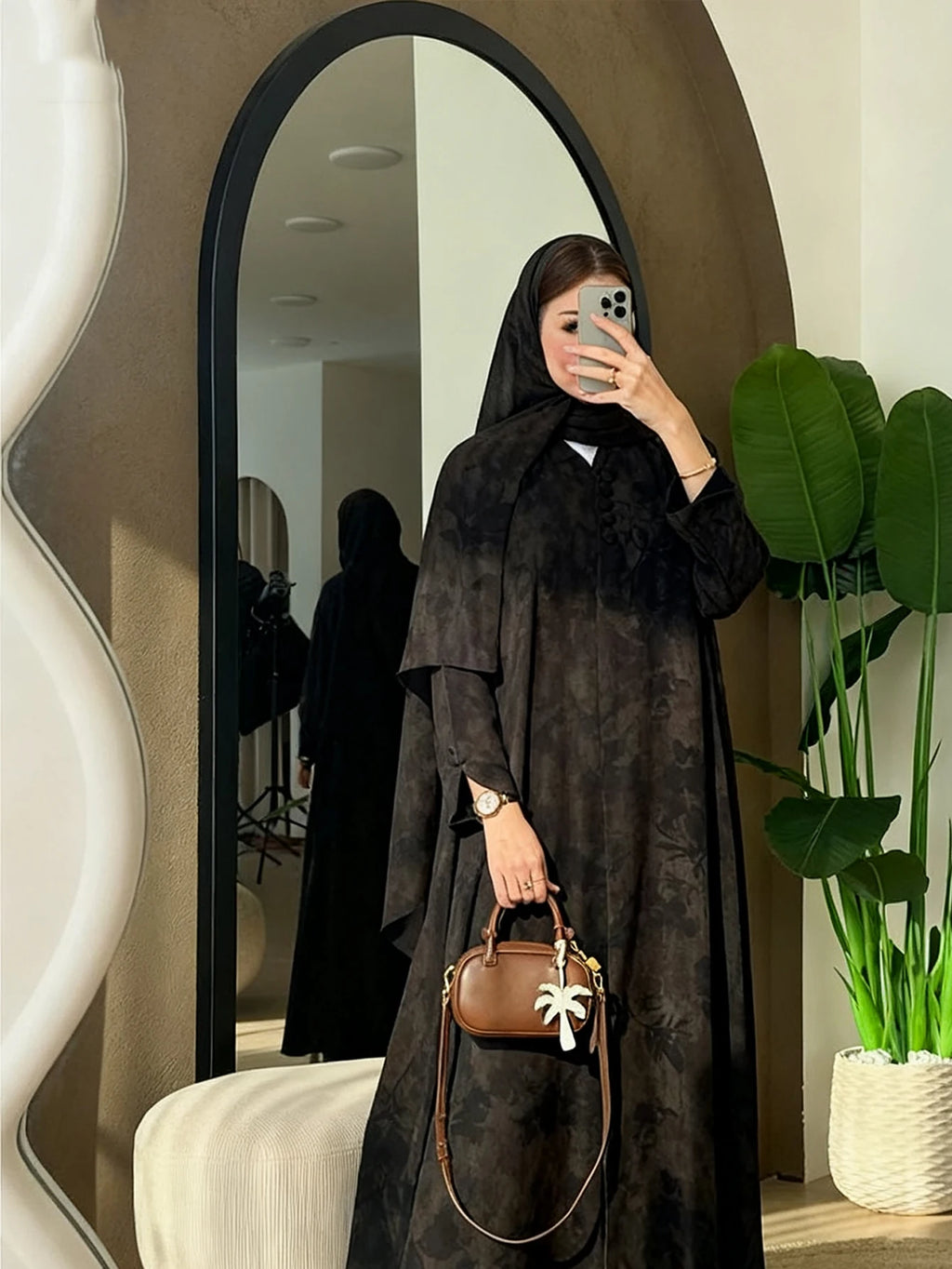 Fashionable Arabic Women's Long-Sleeved Loose-Fitting Printed Elegant Abaya with a Headscarf Included