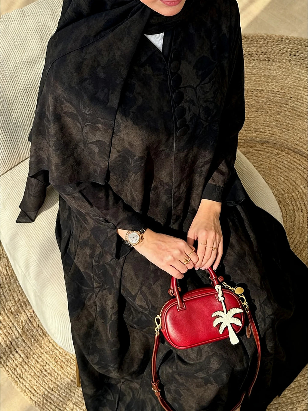 Fashionable Arabic Women's Long-Sleeved Loose-Fitting Printed Elegant Abaya with a Headscarf Included